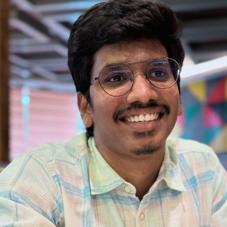 Dr. Iniyan Swaminathan, Oral & Maxillofacial Surgeon at Vilva Dental Clinic